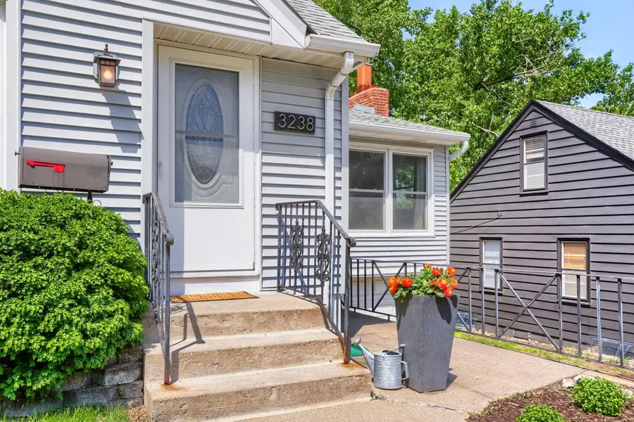 3238 Taylor Street Ne, Minneapolis, MN 55418 - #2