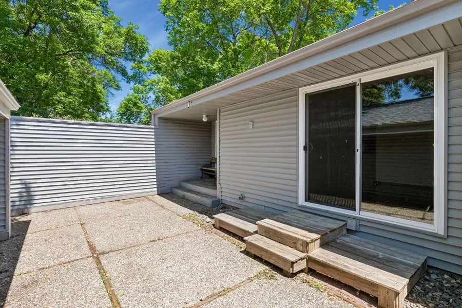 2666 Mackubin Street, Roseville, MN 55113 - #3