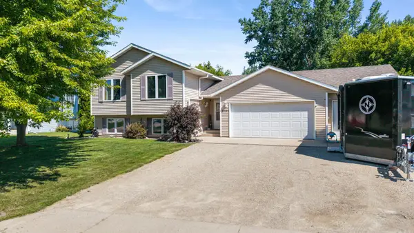 1291 Bellflower Lane Ne, Owatonna, MN 55060