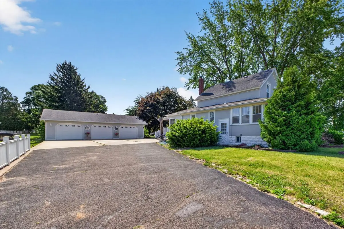 807 Washington Avenue, Wabasha, MN 55981 - #1