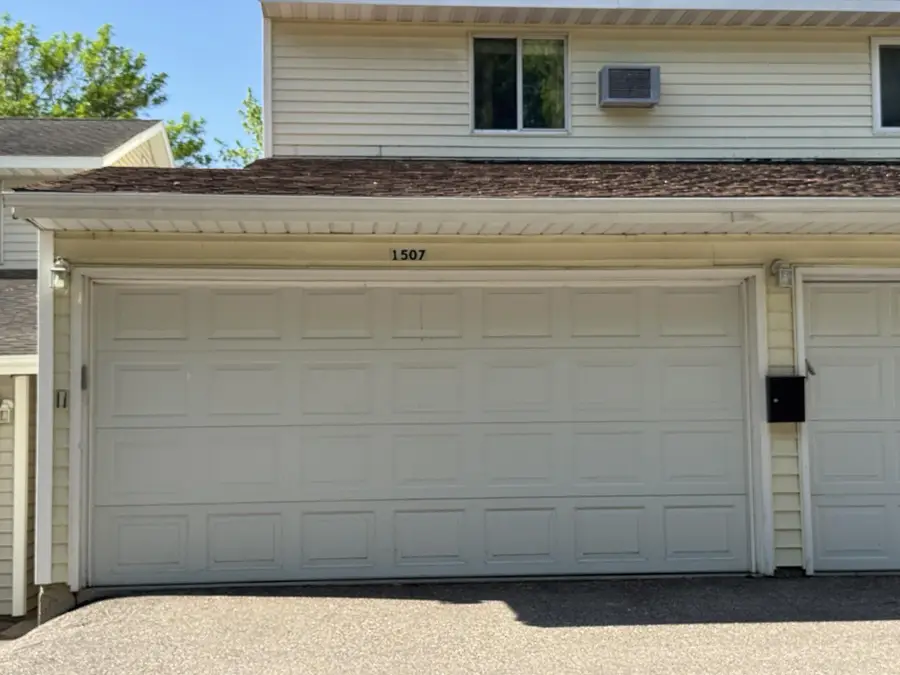 1507 34 1/2 Avenue S, Fargo, ND 58104 - #2