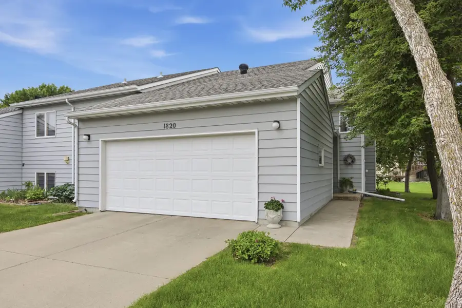1820 34th Street S, Fargo, ND 58103 - #3