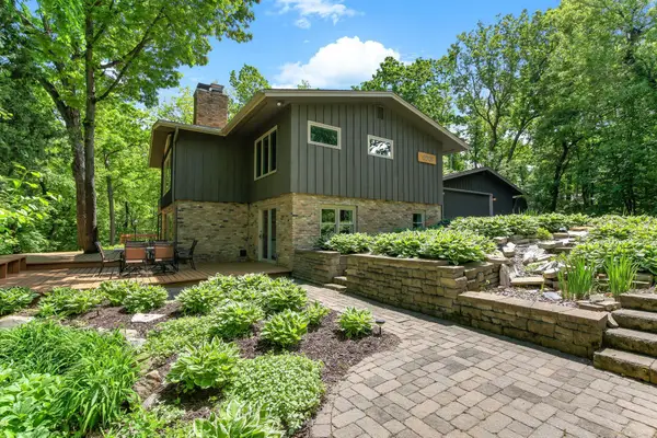 4001 Huntingdon Drive, Minnetonka, MN 55305