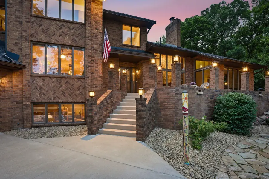 18430 Jasper Ct, Lakeville, MN 55044 - #2