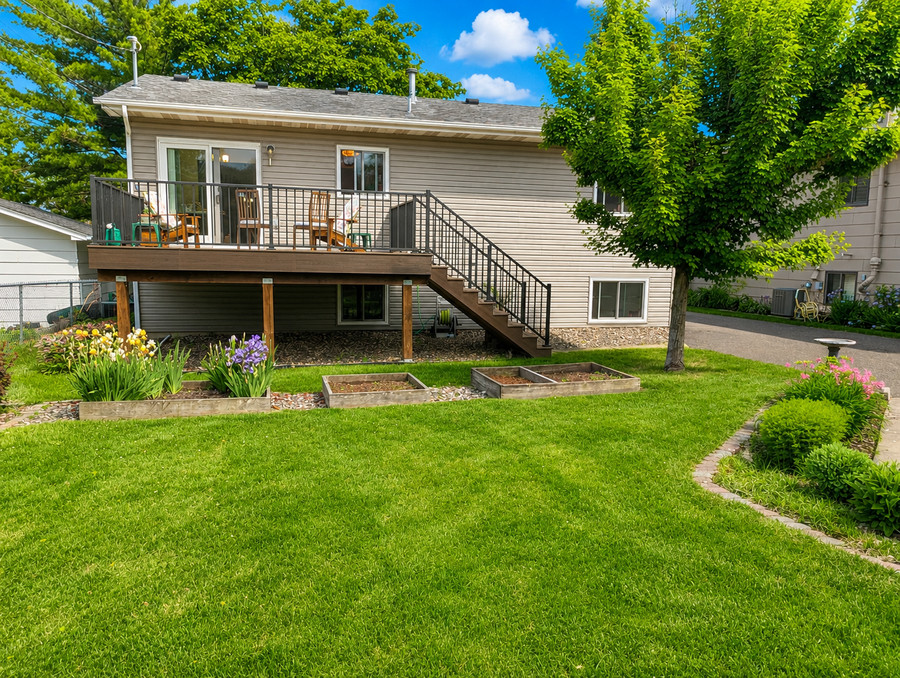 907 California Avenue W, Saint Paul, MN 55117 - #2