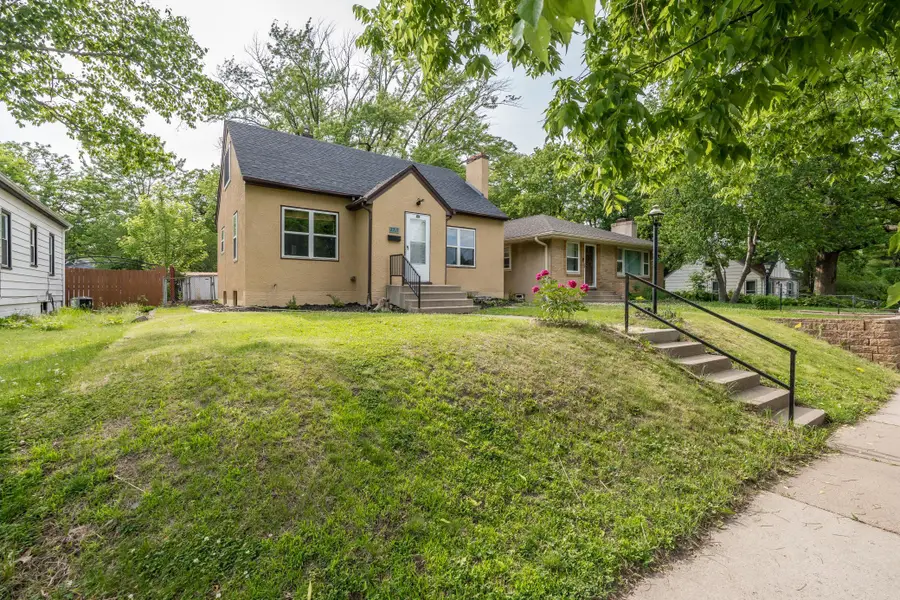 3321 Beard Avenue N, Robbinsdale, MN 55422 - #2