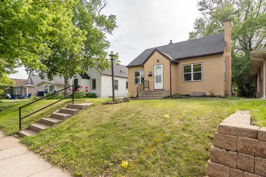 3321 Beard Avenue N, Robbinsdale, MN 55422 - #3