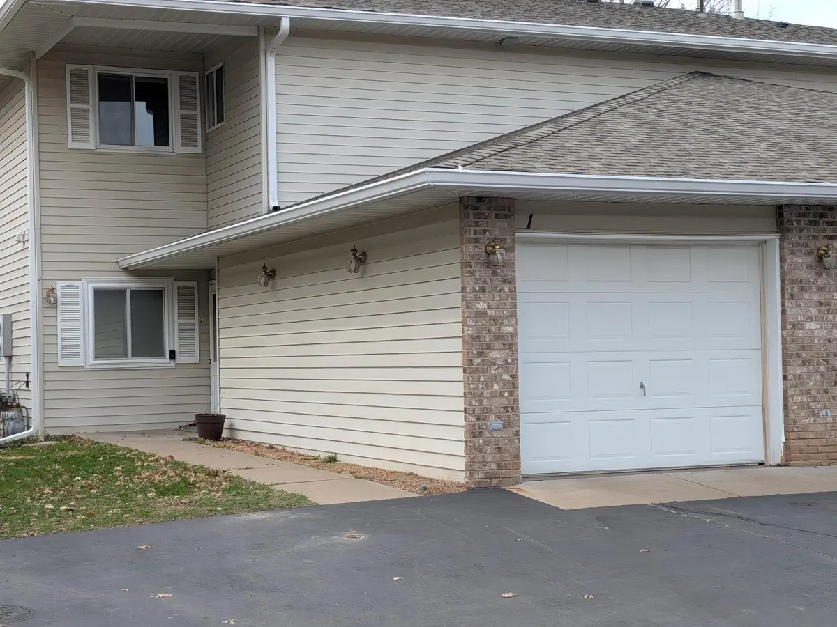 120 Ruth Street N #1, Saint Paul, MN 55119 - #1