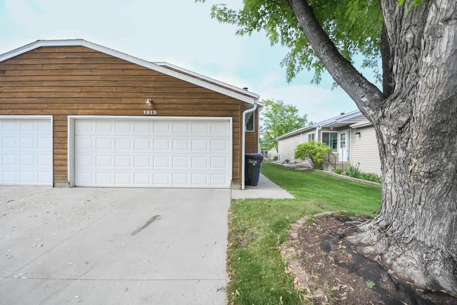 1513 28th Avenue S, Fargo, ND 58103 - #2