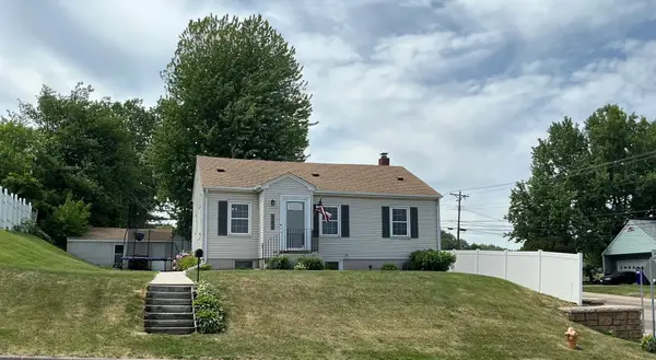202 19th Avenue S, South Saint Paul, MN 55075