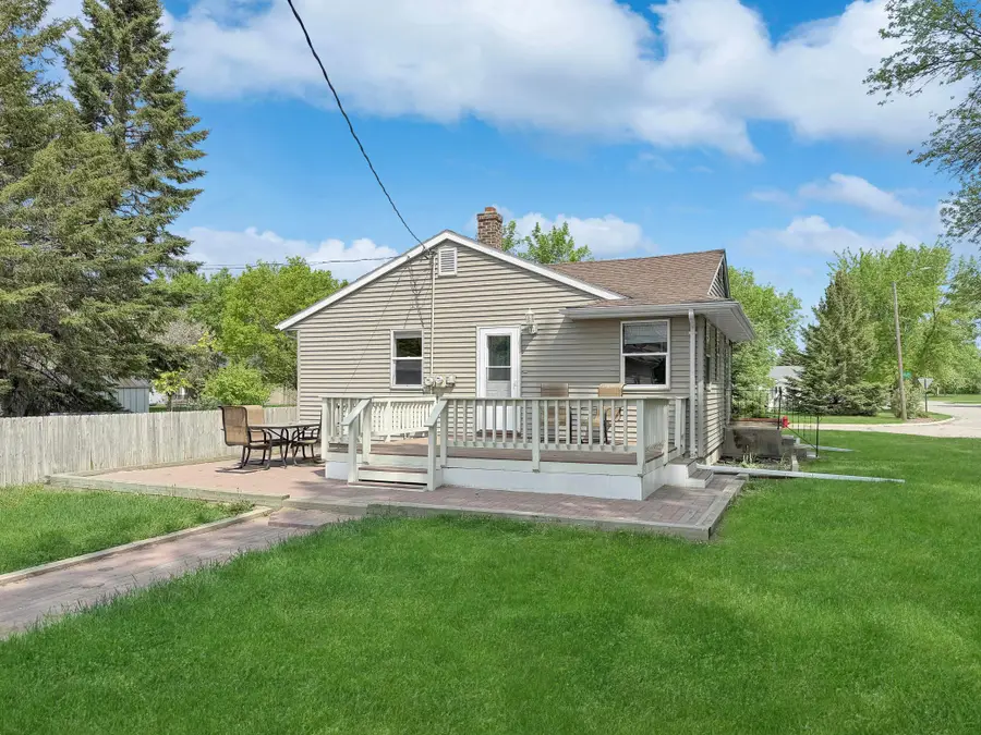 402 Chicago Avenue Sw, Red Lake Falls, MN 56750 - #3