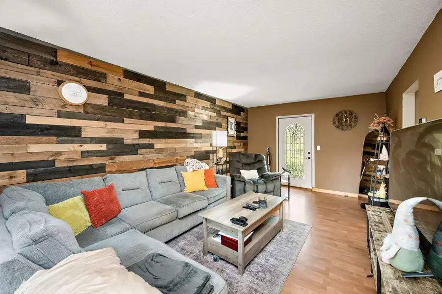 774 Roselawn Avenue E, Maplewood, MN 55117 - #3