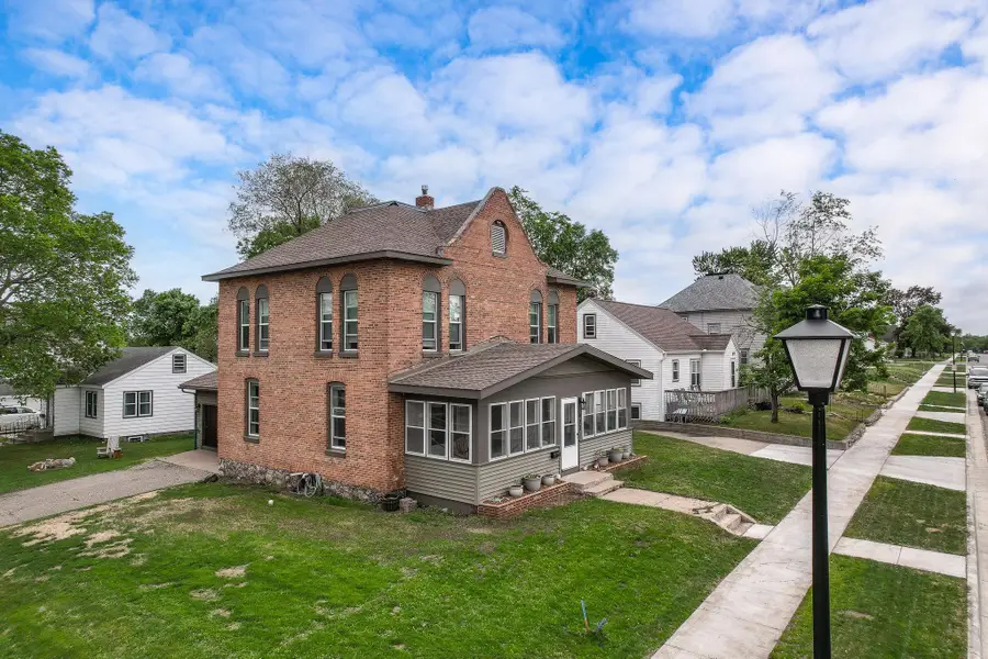 403 Pine Street S, Sauk Centre, MN 56378 - #2