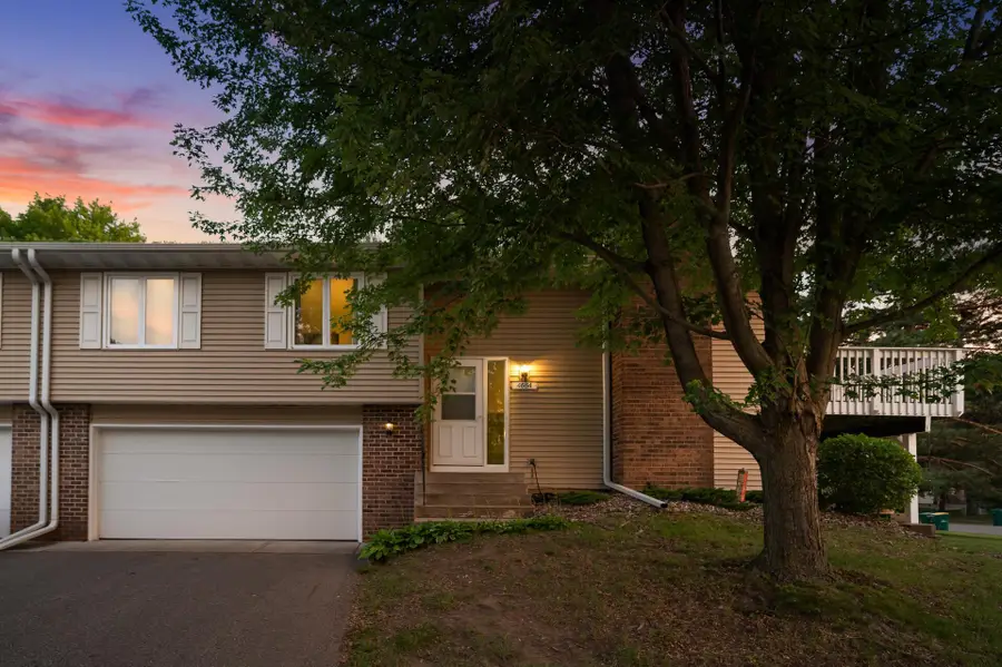 4664 Ridge Cliff Drive, Eagan, MN 55122 - #2