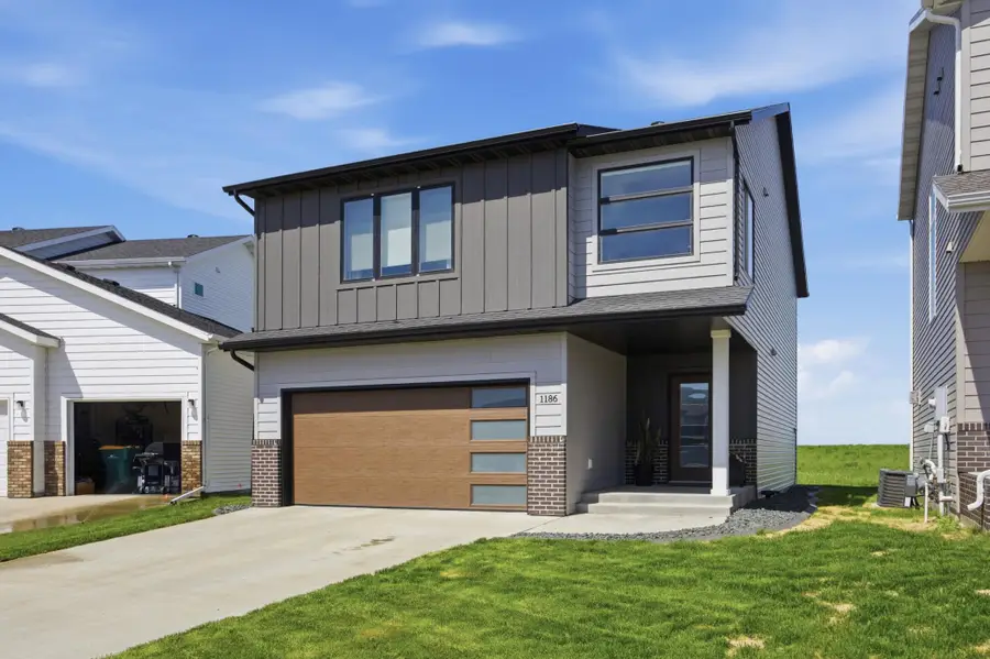 1186 Albert Court W, West Fargo, ND 58078 - #2