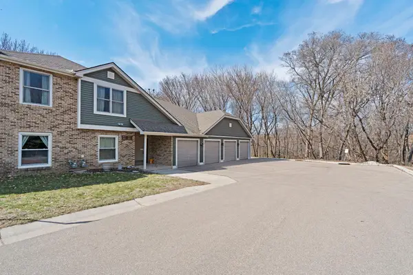 3861 Gold Point #B, Eagan, MN 55122