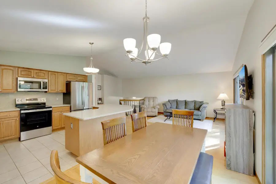1980 Timber Wolf Trail N, Eagan, MN 55122 - #3