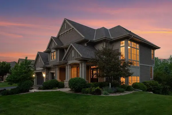 3667 Lerive Way, Chaska, MN 55318