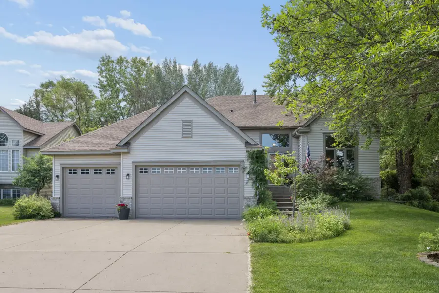 638 Oakwood Drive, Shoreview, MN 55126 - #2