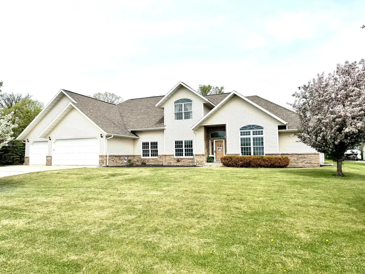 901 6th Street Sw, Roseau, MN 56751 - #1