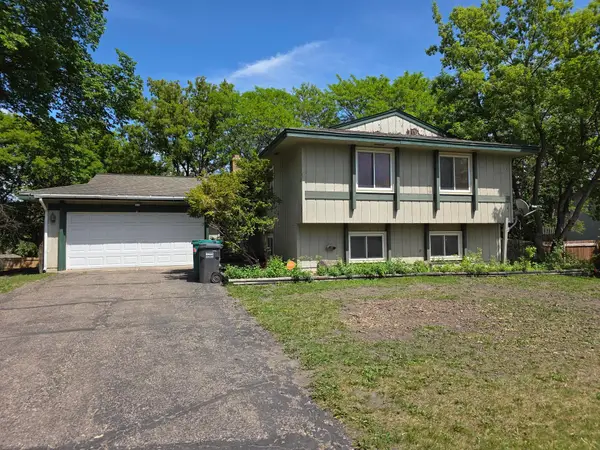 13213 E Manor Boulevard, Burnsville, MN 55337