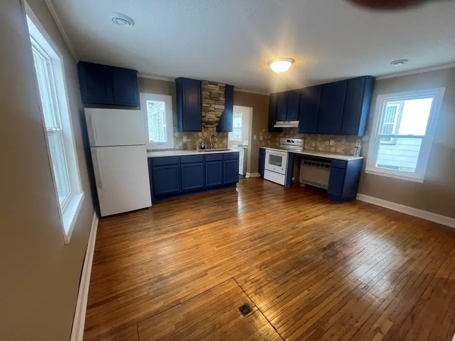 215 N Maple Street, Chaska, MN 55318 - #2