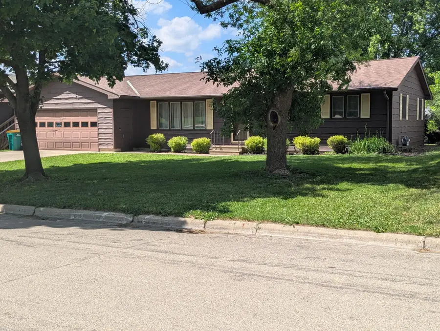 1005 Skylark Lane, Albert Lea, MN 56007 - #2