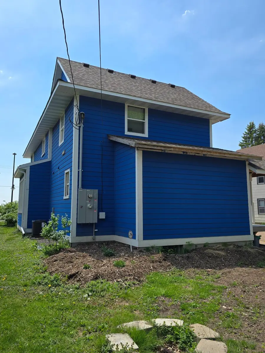 90 Maple Avenue E, Mora, MN 55051 - #3