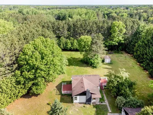 8503 177th Lane Ne, Forest Lake, MN 55025