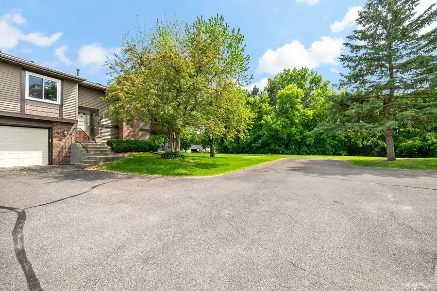 2890 Castleford Court, Woodbury, MN 55125 - #3