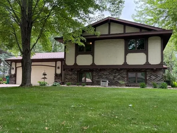 725 S Gilman Avenue, Litchfield, MN 55355