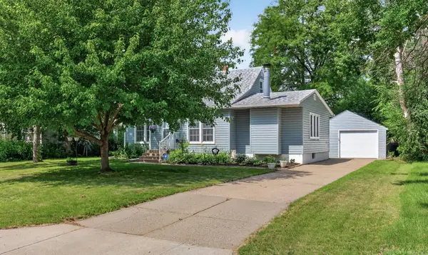 5517 James Avenue N, Brooklyn Center, MN 55430
