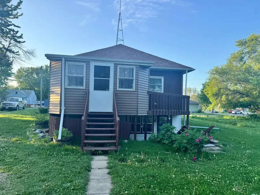 301 W 3rd Street, Sherburn, MN 56171 - #2