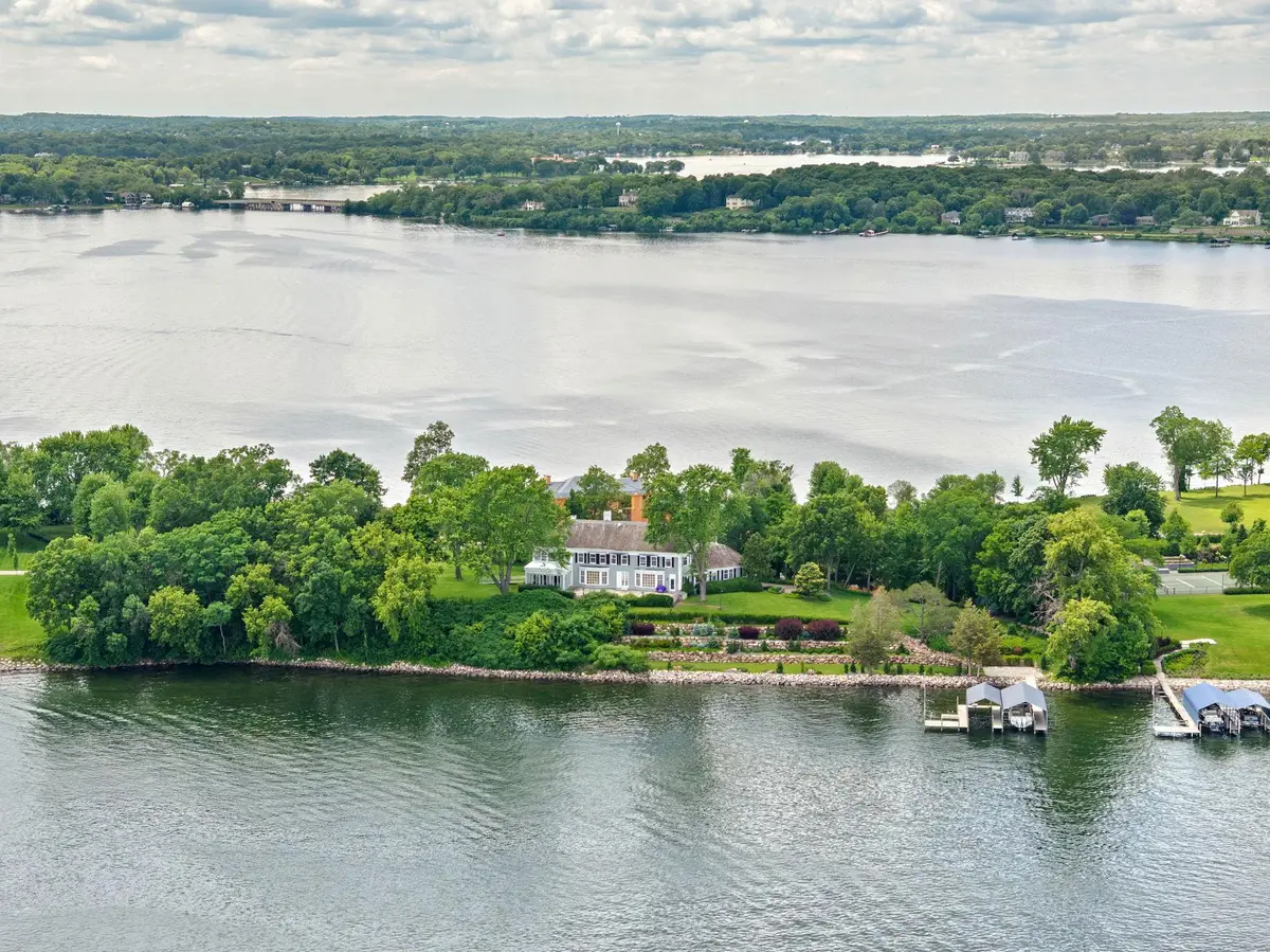 1480 Bracketts Point Road, Wayzata, MN 55391 - #1