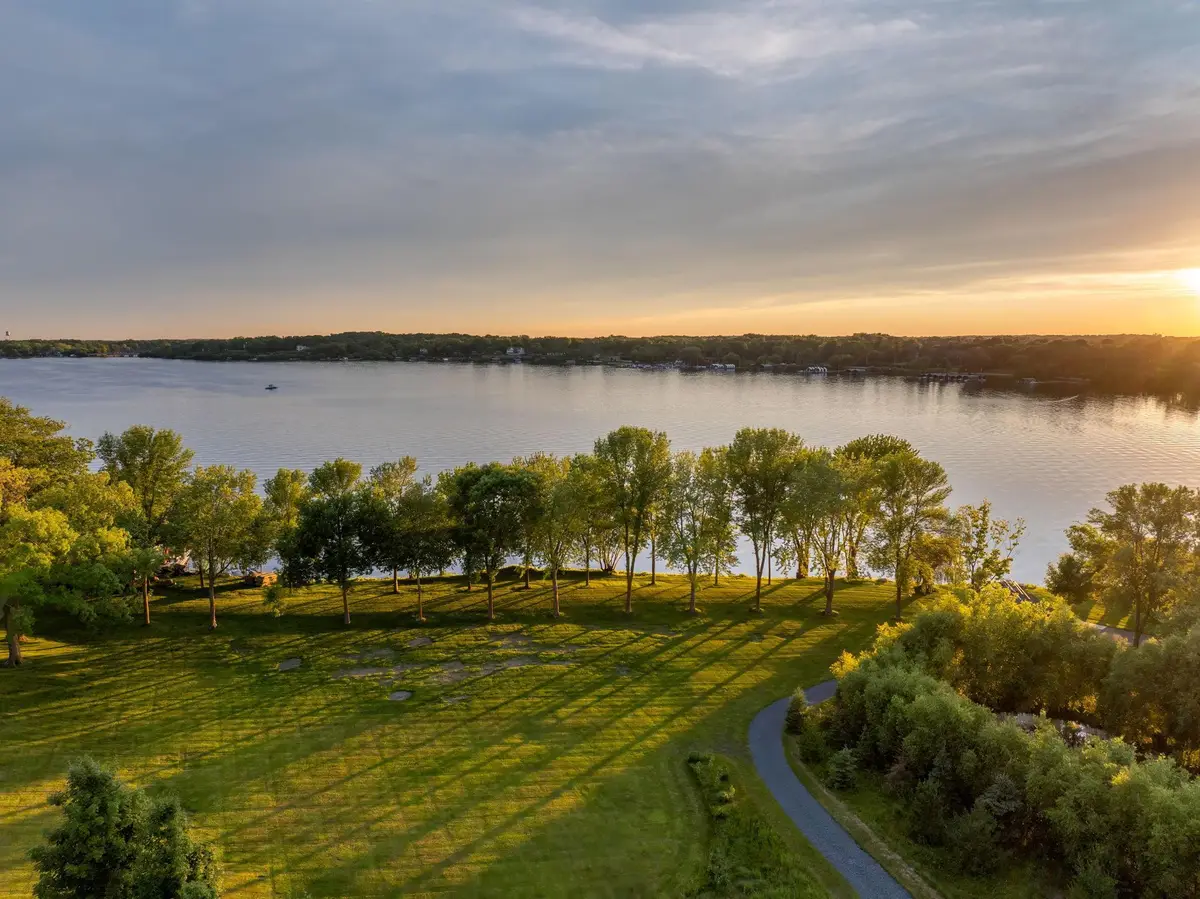 1365 Bracketts Point Road, Wayzata, MN 55391 - #1