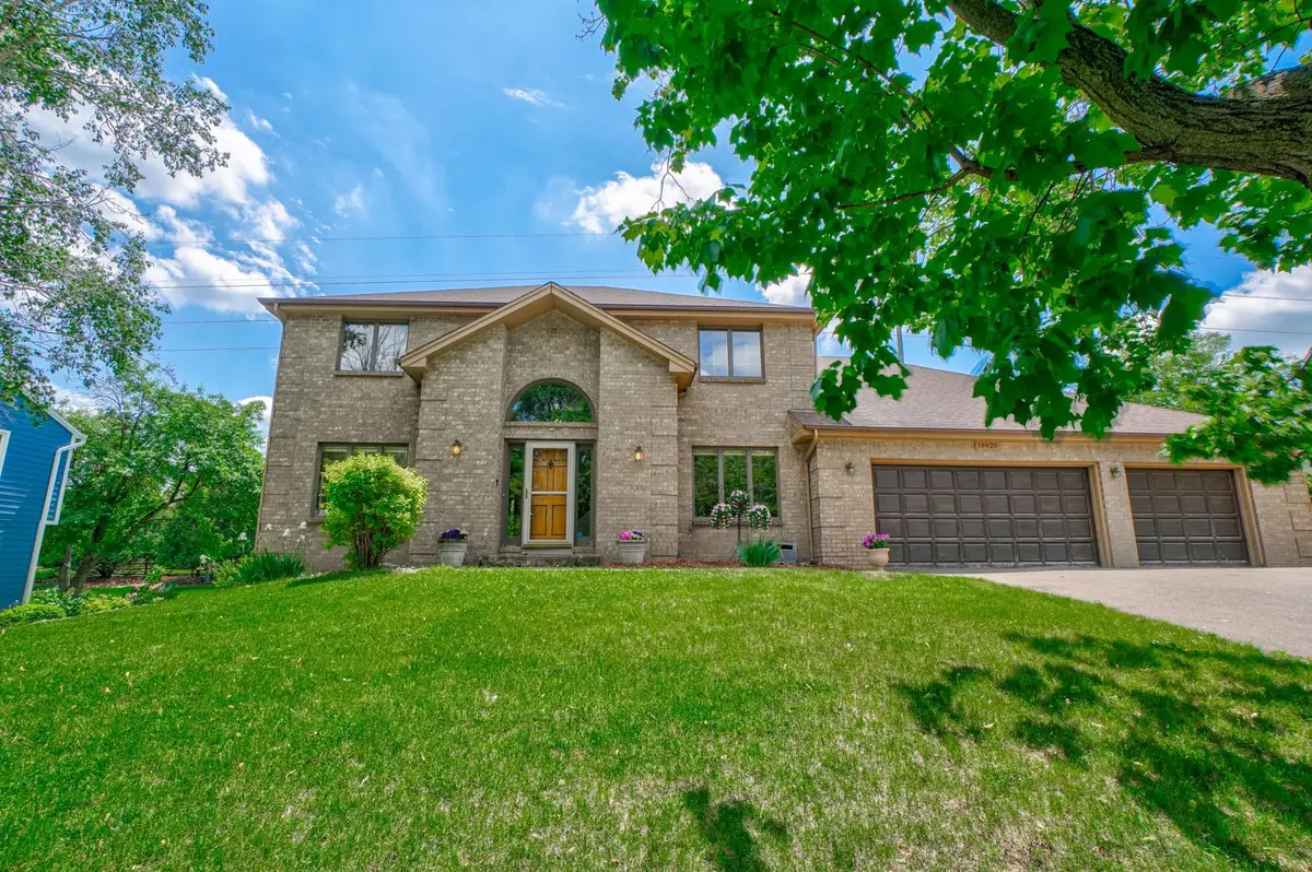 18925 26th Avenue N, Plymouth, MN 55447 - #1
