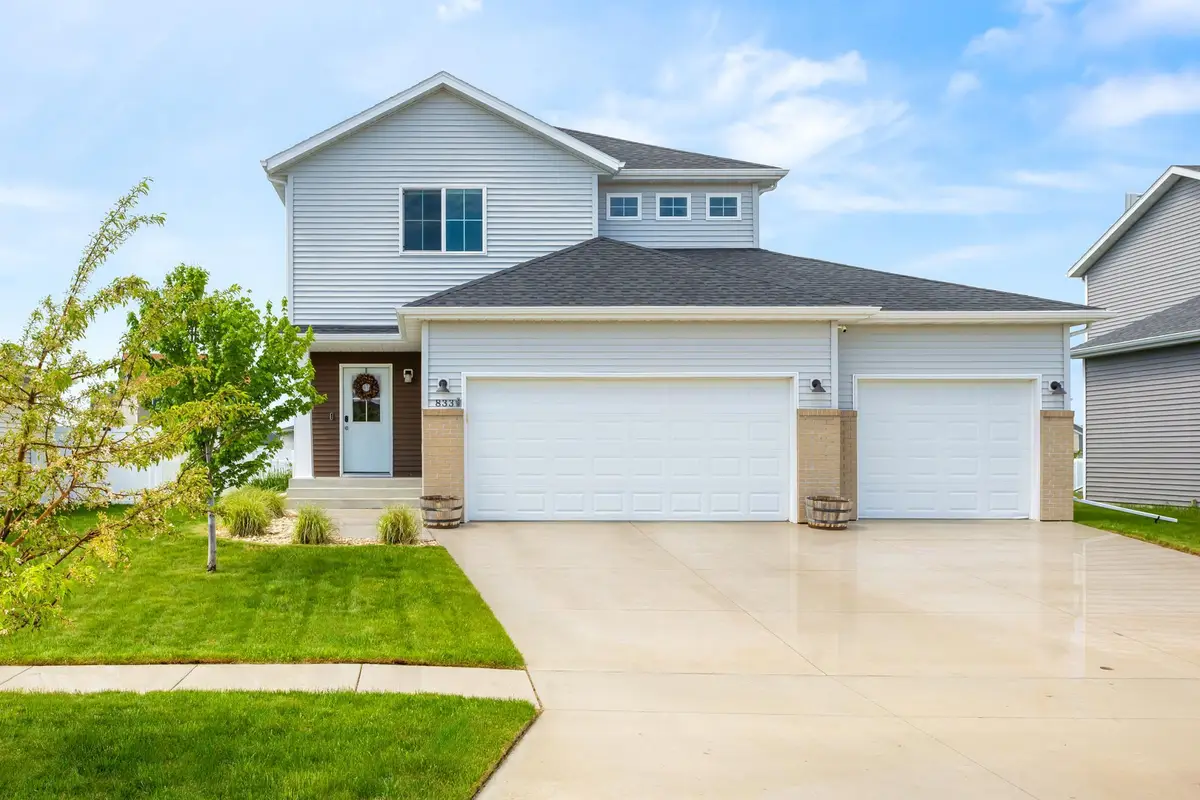 833 Albert Drive W, West Fargo, ND 58078 - #1