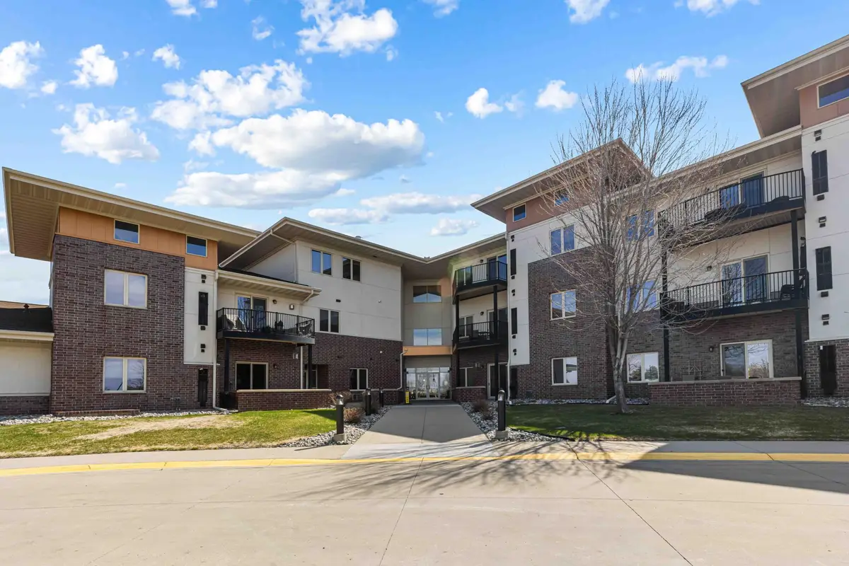 3200 11th Street S #220, Fargo, ND 58104 - #1