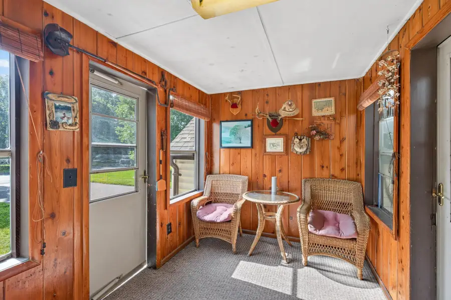 4921 Zenith Avenue N, Brooklyn Center, MN 55429 - #2