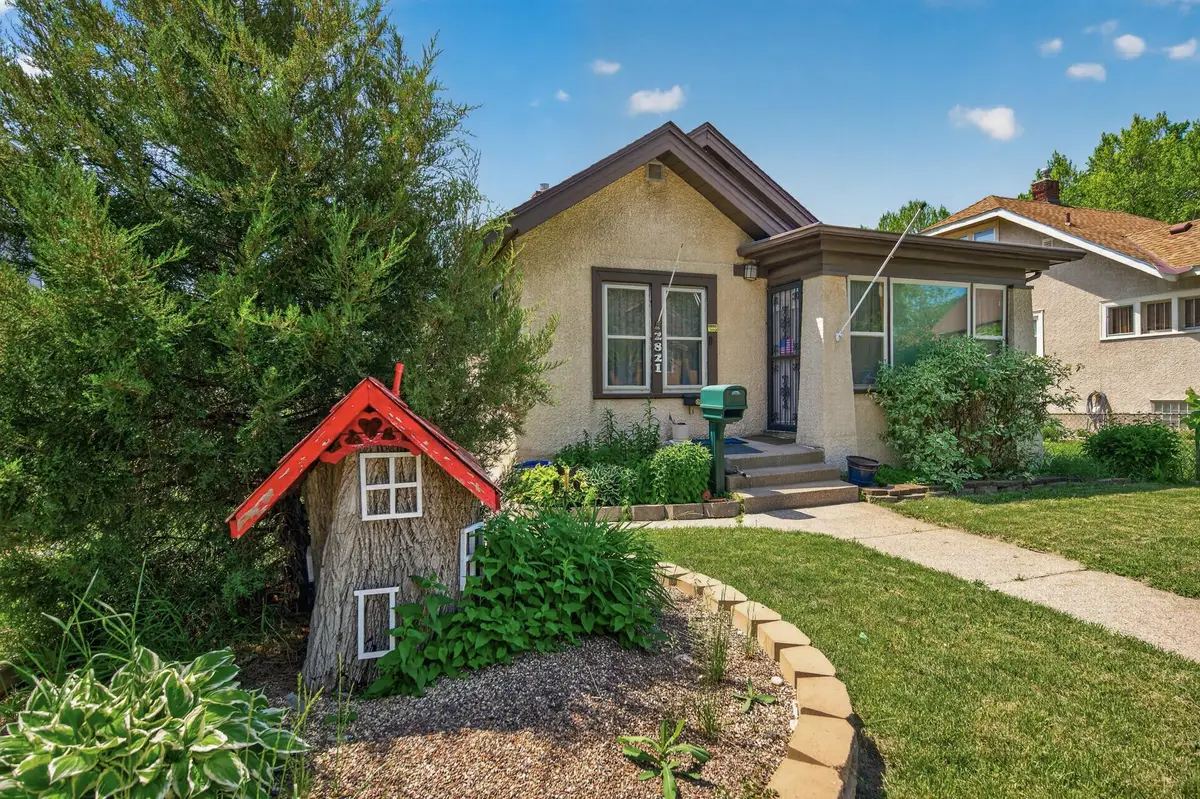 2821 Knox Avenue N, Minneapolis, MN 55411 - #1