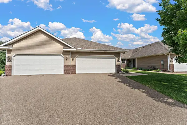 2618 Rosetown Court, Roseville, MN 55113