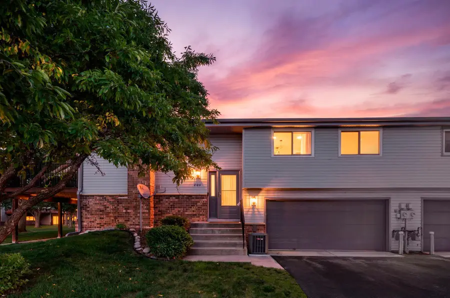 604 Portland Place, Burnsville, MN 55337 - #3