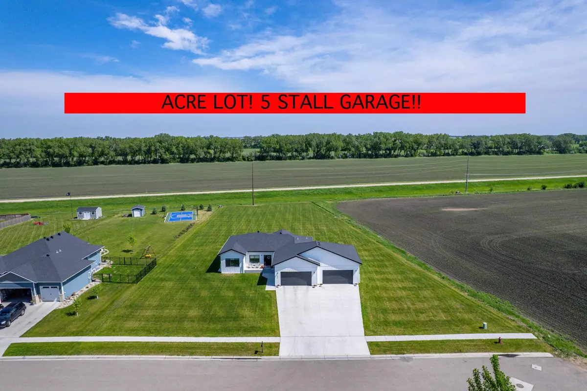 1426 Summerwood Trail W, Dilworth, MN 56529 - #1