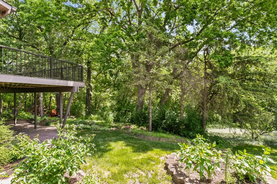 9708 Mill Creek Drive, Eden Prairie, MN 55347 - #3