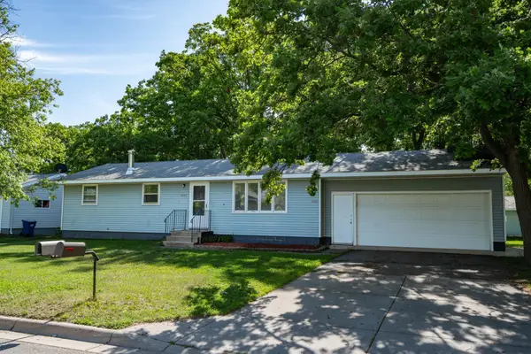 1013 4 1/2 Avenue N, Sauk Rapids, MN 56379