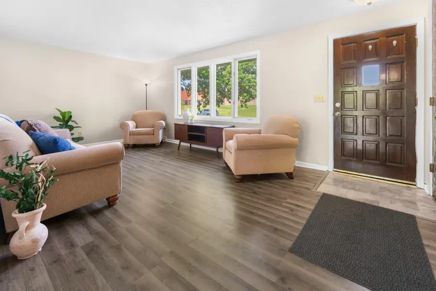 1013 4 1/2 Avenue N, Sauk Rapids, MN 56379 - #2