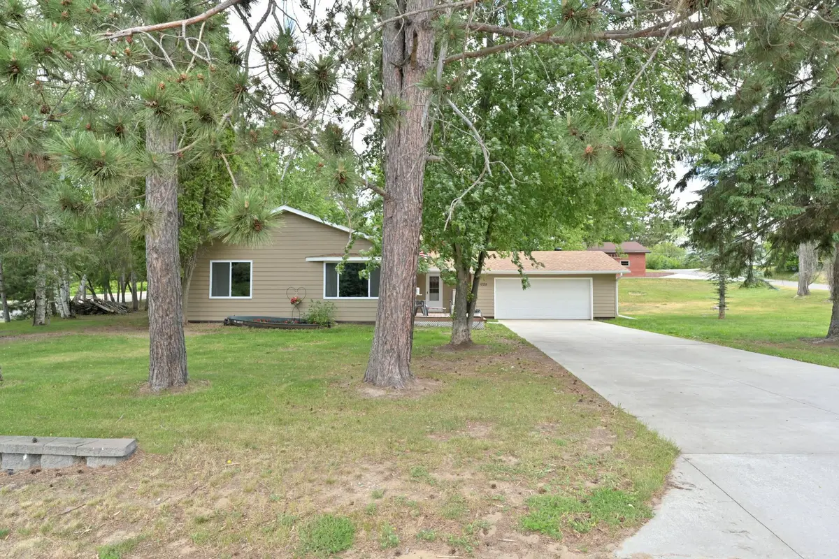 1025 SW 5th Street, Grand Rapids, MN 55744 - #1