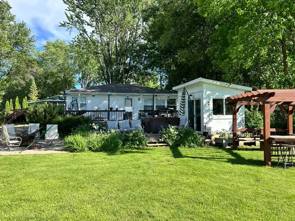 7993 Grunwald Avenue Nw, Maple Lake, MN 55358