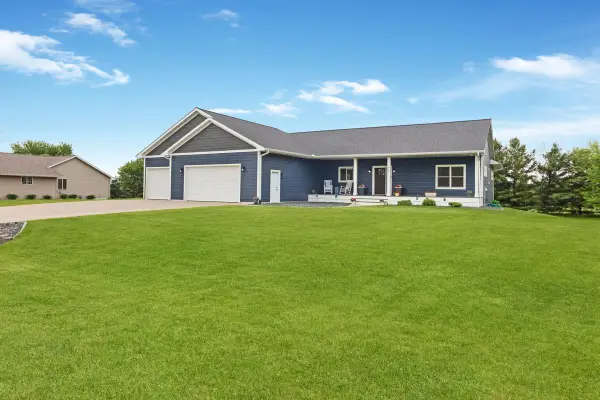 270 Johnson Parkway, Hammond, WI 54015