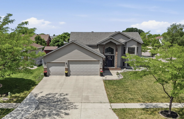 3507 Taylor Street S, Fargo, ND 58104